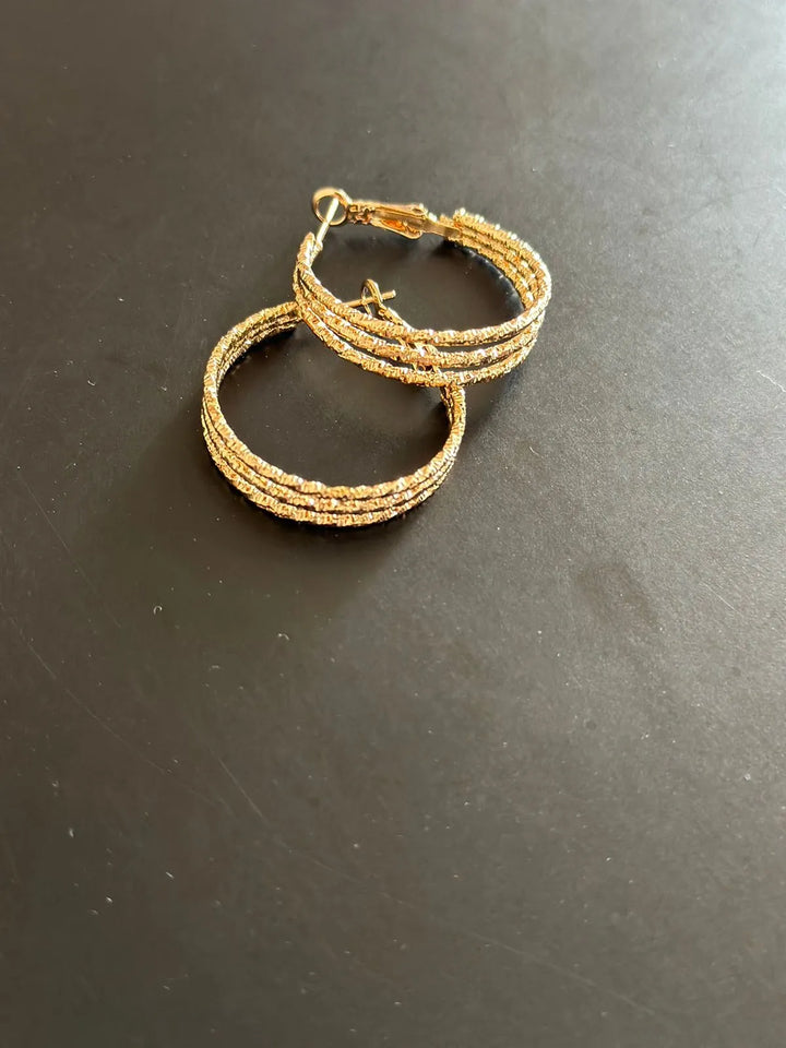 LARA HOOPS