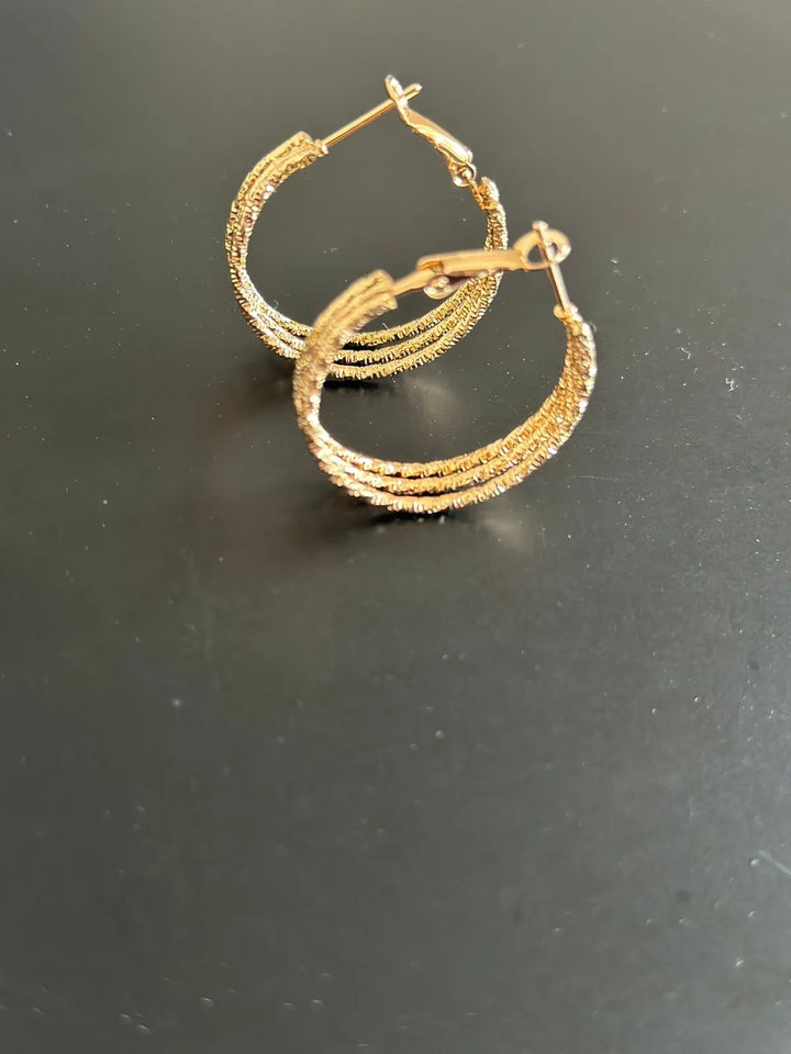 LARA HOOPS