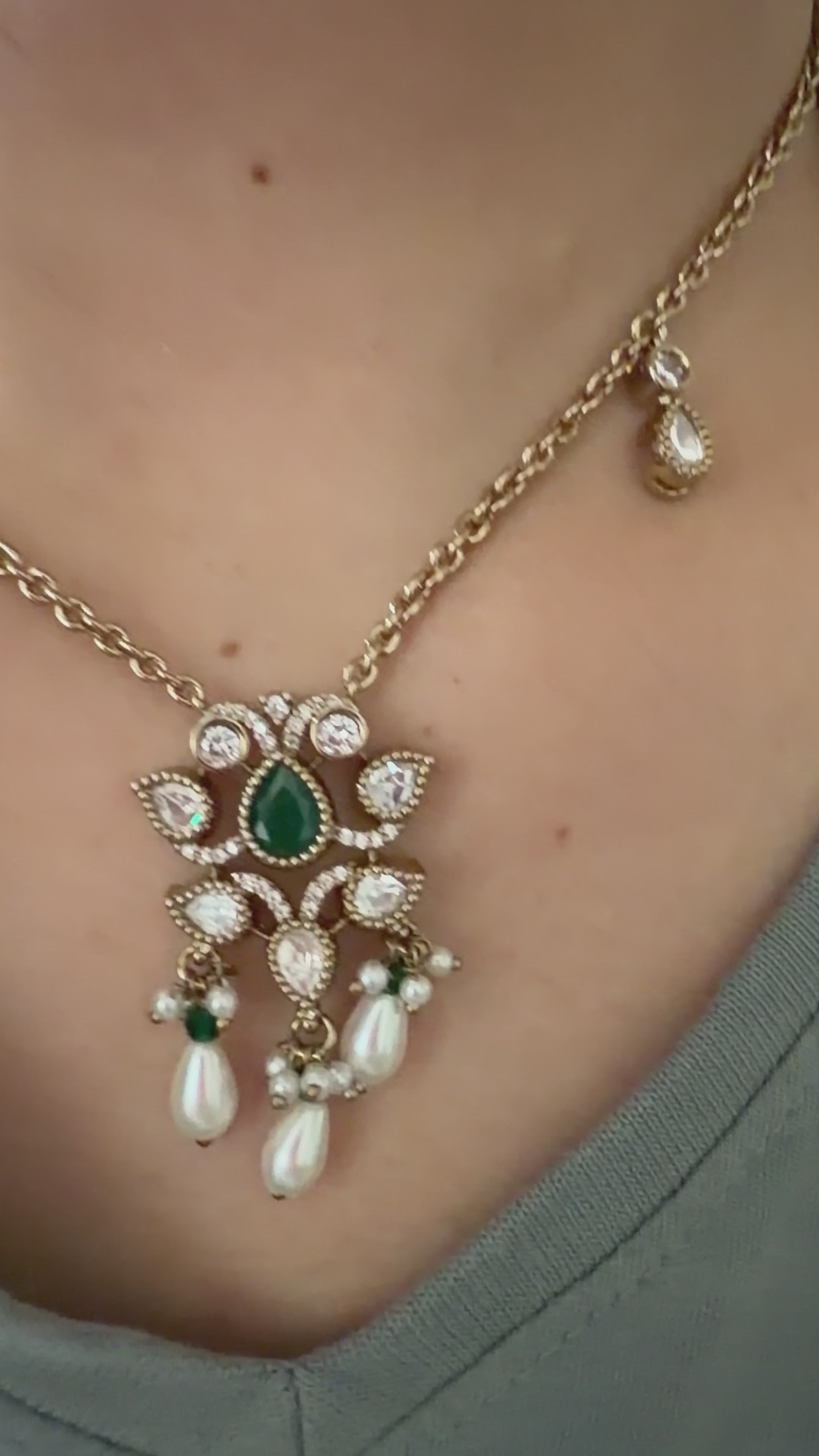 SERAPHINA PENDANT SET