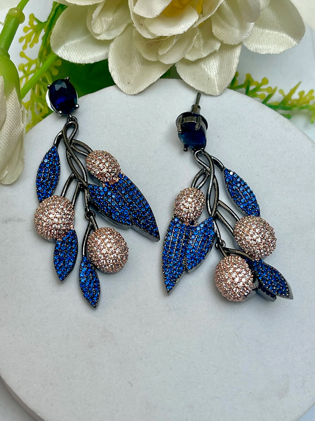 VICTORIA EARRINGS